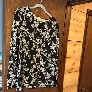 Croft & Barrie Floral Black and Cream Women's long sleeve Top